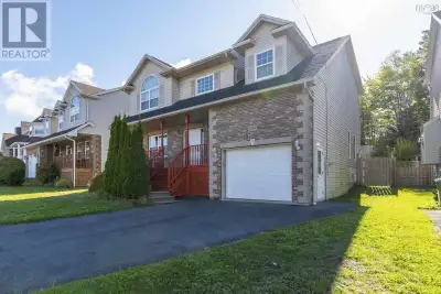 This stunning 5-bedroom family home in central Clayton Park West offers over 3,000 square feet of li...