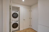 Renovated Akelius studio apartment for rent. Located near Sherbrooke W in the Downtown - McGill neig... (image 4)