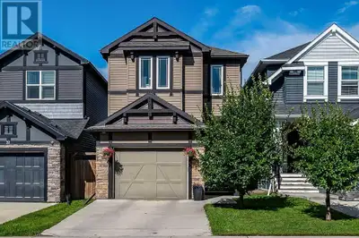 Looking to get into the Calgary market? Here’s your opportunity to own a charming, move-in-ready hom...