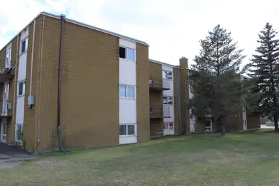 Westview, 33 Street West Apartment For Rent | Mainstreet on 33rd