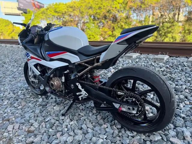 2020 BMW S1000RR - LOW KM!  in Sport Bikes in Winnipeg - Image 5