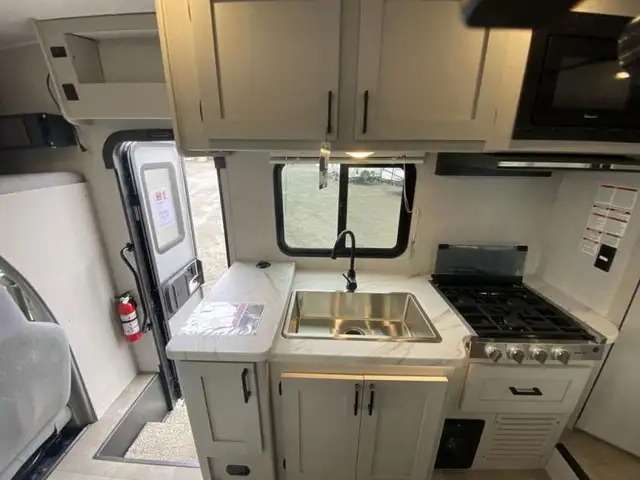 2024 Coachmen RV Freelander 23FS in RVs & Motorhomes in Kamloops - Image 22