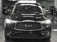 The 2021 INFINITI QX50 LUXE is a compelling compact luxury SUV that balances distinctive styling wit... (image 3)