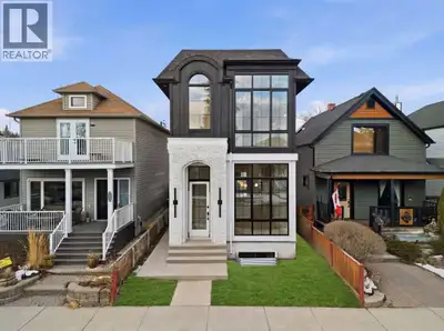 **OPEN HOUSE SUNDAY, APRIL 12| 2:00-4:00pm** Welcome to Ramsay and its newest luxury infill on the p...