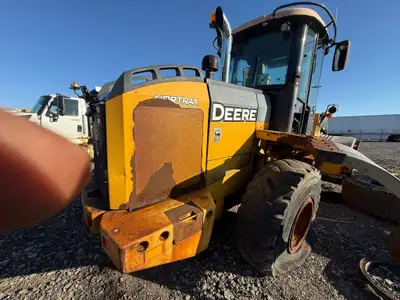 John Deere 524K wheel loader built tough and ready for work. Smooth hydraulics, strong breakout forc...