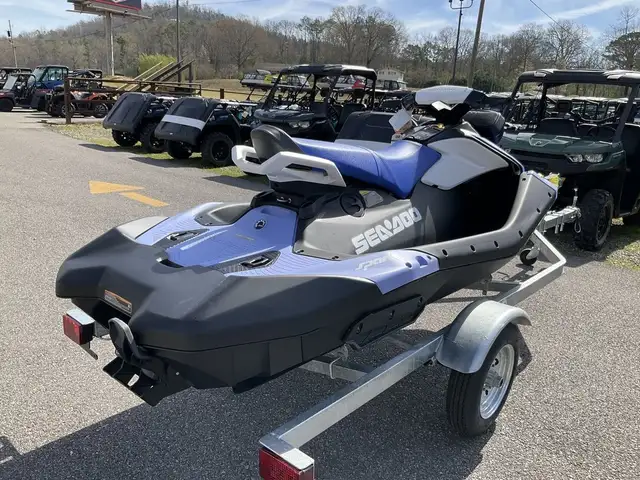 2025 SEADOO SPARK 3UP 900 ACE (FINANCING AVAILABLE) in Personal Watercraft in Strathcona County - Image 9