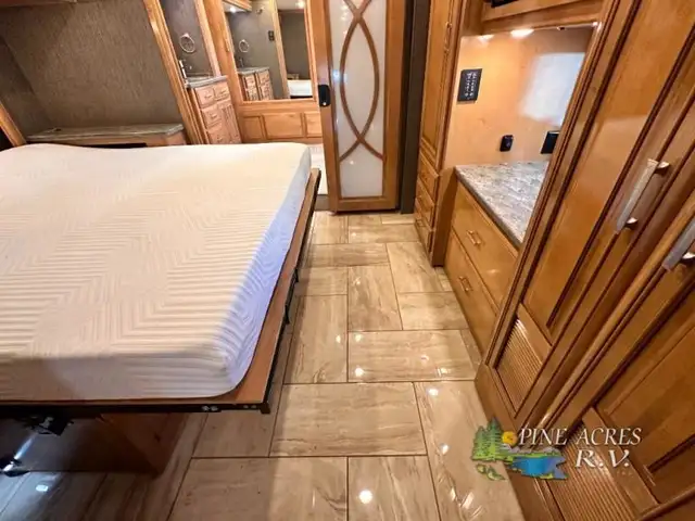 2019 Thor Motor Coach Tuscany 45MX only 020,049 Miles in RVs & Motorhomes in Moncton - Image 50