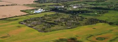 R37//Gladstone/With approximately 12 cultivated acres (51 acres total) and the balance in pasture an...