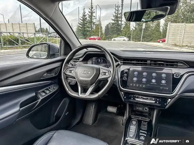 2022 Chevrolet Bolt EUV Premier | One Owner | Apple CarPlay in Cars & Trucks in Tricities/Pitt/Maple - Image 10