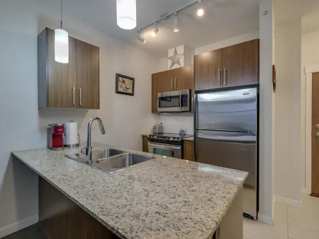 404 2943 NELSON PLACE Abbotsford, British Columbia in Condos for Sale in Abbotsford - Image 16