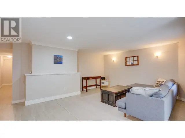 2302 23 Avenue Vernon, British Columbia in Houses for Sale in Vernon - Image 32