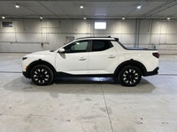 // ACCIDENT FREE!! // Built for busy days and weekend escapes, this 2025 Hyundai Santa Cruz Preferre... (image 9)
