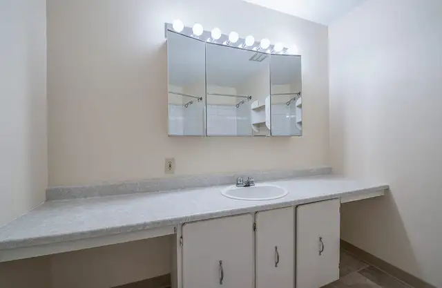 AMAZING LARGE 2 BEDROOM - CLAYTON PARK in Long Term Rentals in City of Halifax - Image 5