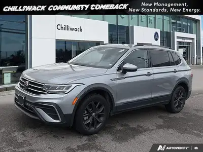 This Volkswagen Tiguan boasts a Intercooled Turbo Regular Unleaded I-4 2.0 L/121 engine powering thi...