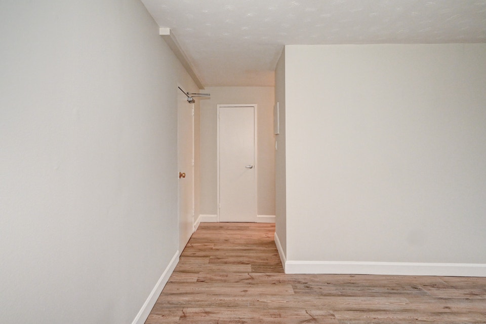 Forfar Street Apartments - 1 Bedroom, 1 Bath B Apartment for Ren 5