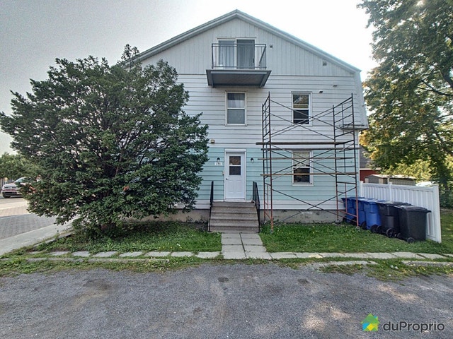 $1,000,000 - Quintuplex for sale in Chambly — photo 1