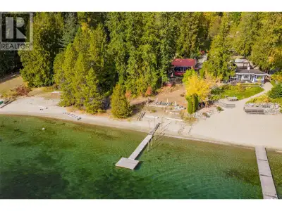 Waterfront Charm on Kootenay Lake Discover this picture-perfect 2-bedroom, 1-bathroom cottage-style...