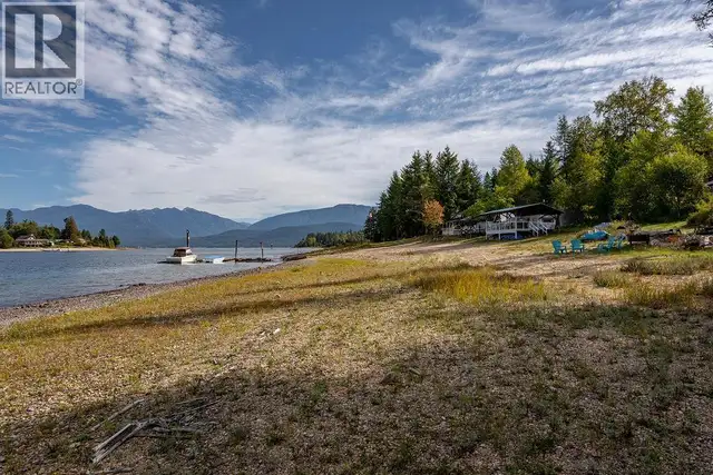 8275 East Procter Road Procter, British Columbia in Land for Sale in Nelson - Image 16