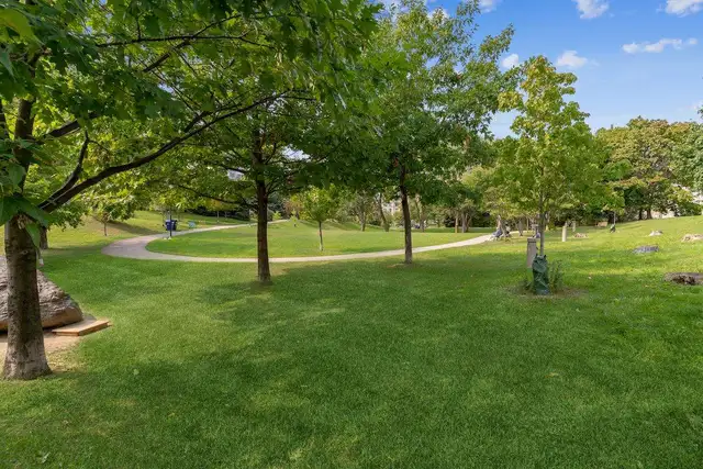Sheppard Manor Apartments - 2 Bedroom available at 11 Dervock Cr in Long Term Rentals in Markham / York Region - Image 12