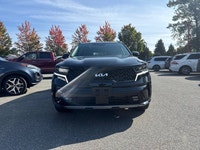 Designed to confidently carry your family and gear, the used 2023 Kia Sorento EX Sport Utility vehic... (image 1)