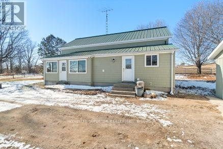 231 LYNCH RD N Tweed, Ontario in Houses for Sale in Belleville - Image 2