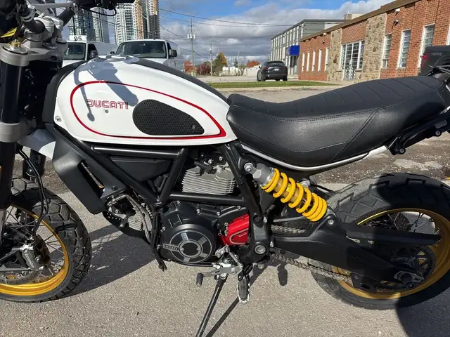 2018 Ducati Scrambler Desert Sled ~ DUCATI SCRAMBLER ~ DESERT SL in Street, Cruisers & Choppers in City of Toronto - Image 18