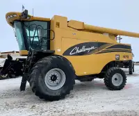 PARTING OUT AGCO/Cat Challenger 670 Combine (Parts/Salvage)