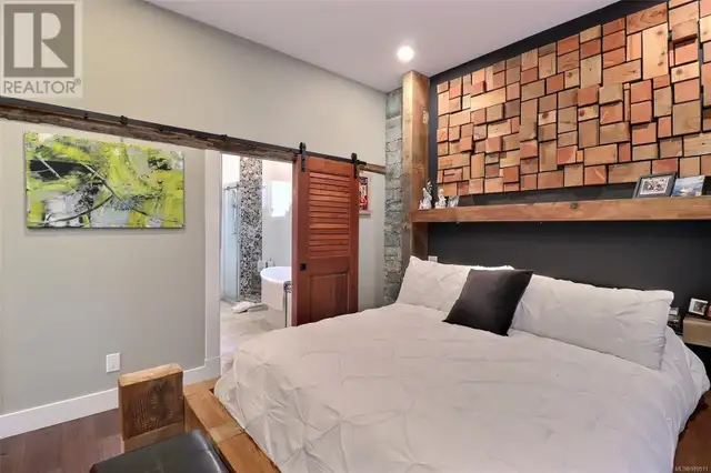 7343 Lakefront Pl Lake Cowichan, British Columbia in Houses for Sale in Victoria - Image 11