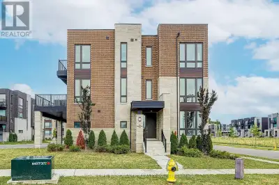 24 FRED WOLSTENHOLME DRIVE Markham (Victoria Square), Ontario