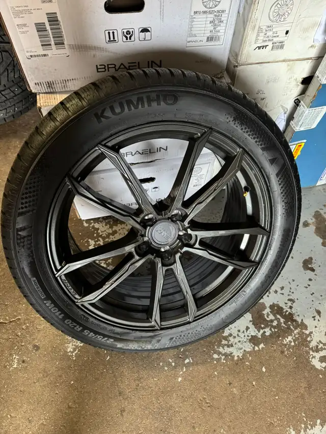 Four New 20 inch 5x114.3/5x115 Envy Wheels w/ 275/45R20 Kumho in Tires & Rims in Oakville / Halton Region - Image 4