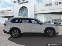 Loaded Platinum | HybridMAX *RARE* | 362HP | New Arrival Imagine effortlessly navigating bustling ci... (image 6)