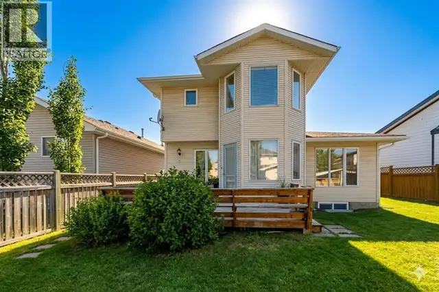 63 Hawkmount Green NW Calgary, Alberta in Houses for Sale in Calgary - Image 37