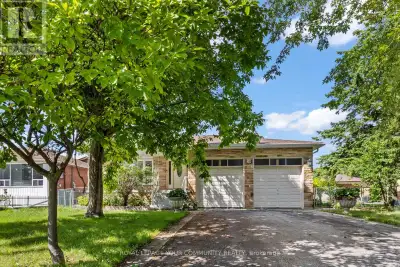 Discover luxury living in one of Richmond Hills prestigious South Richvale neighbourhoods. This meti...
