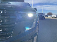 Don't miss out on this 2026 GMC Acadia Elevation Black Package! Fully equipped with a Panoramic Sunr... (image 9)