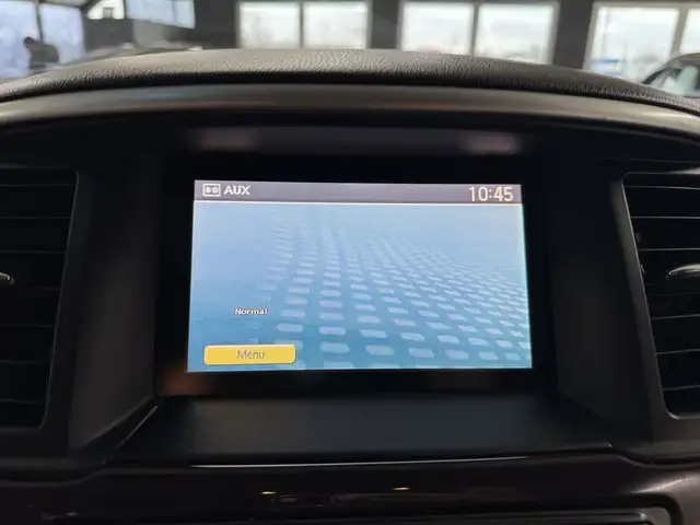 2014 Nissan Pathfinder 2WD 4dr SL in Cars & Trucks in Longueuil / South Shore - Image 25