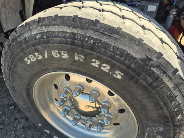 2019 KENWORTH T800 in Heavy Trucks in Saskatoon - Image 42