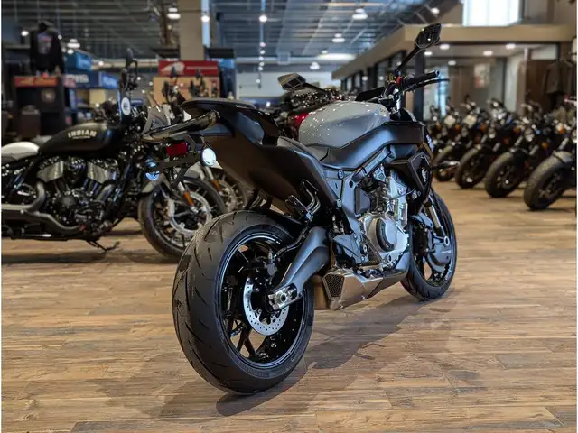 2026 CFMOTO 675NK // Tundra Grey in Sport Bikes in Winnipeg - Image 12