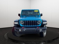 This Jeep Wrangler is equipped with: Cloth Low-Back Bucket Seats, Remote Start, Front Heated Seats,... (image 5)