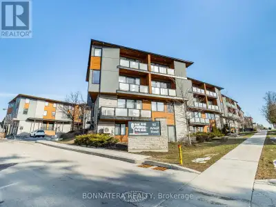 Welcome to the award-winning Arkell Lofts in the heart of Guelph! This stunning 3-bedroom townhouse...