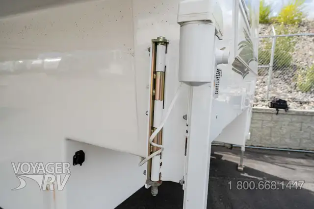 2017 Northern Lite Special Edition 10.2 in Travel Trailers & Campers in Kelowna - Image 36