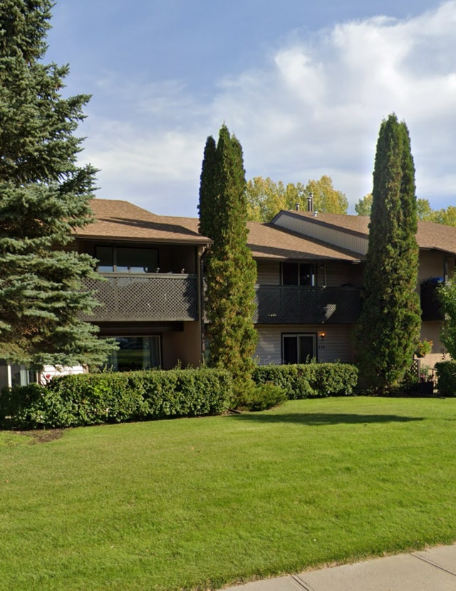 Newly Renovated 2 Bedroom Condo close to Bower Mall! PET FRIENDL Long