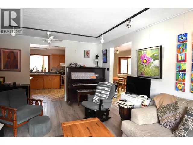 1055 HUDSON BAY MOUNTAIN ROAD Smithers, British Columbia in Houses for Sale in Smithers - Image 13