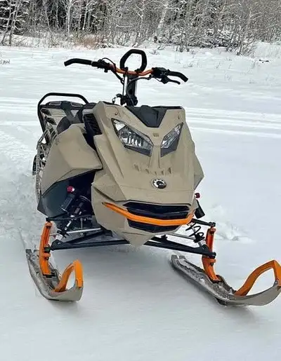 APPLY NOW: https://www.ridecollective.ca/get-pre-approved 2022 SKI‑DOO FREERIDE 850 154 850 E-TEC en...