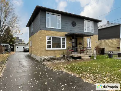Libre immédiatement ; Devenez propriétaire occupant et choisissez votre locataire! Duplex dont les d...