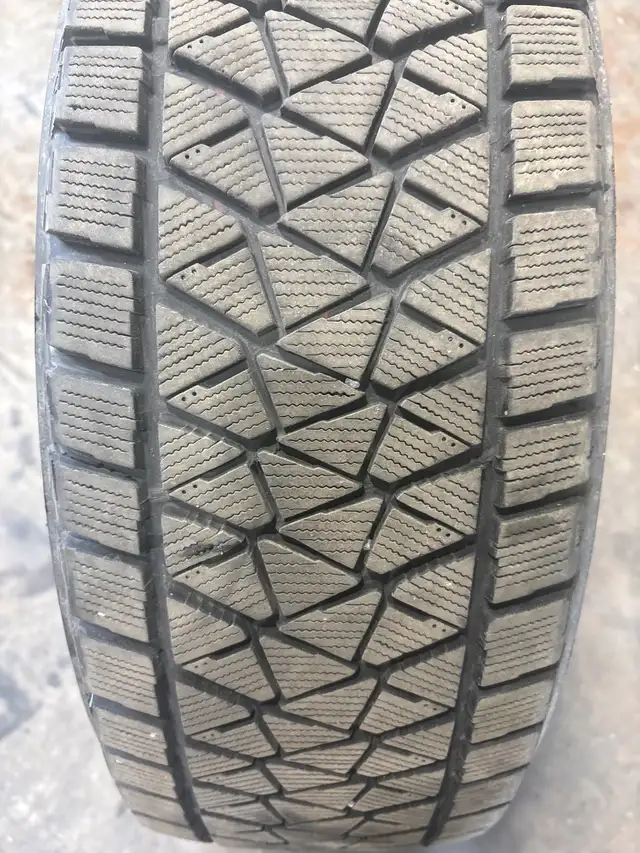 4x 235/65r17 très bon état pneus hiver in Tires & Rims in West Island - Image 2