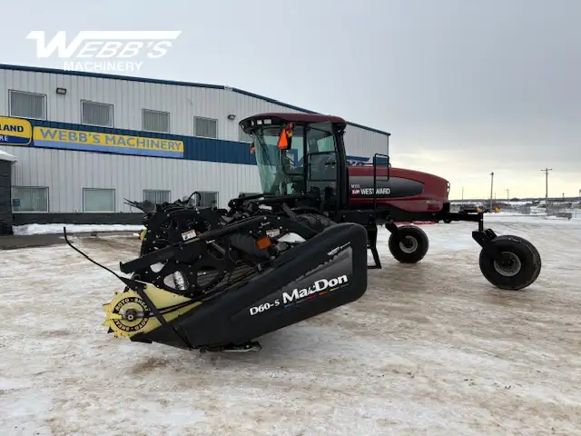 2010 Macdon M150 WINDROWER - SWATHER in Farming Equipment in Saskatoon - Image 8