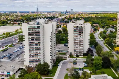 White Oaks Apartments - 2 Bedroom + Den - 1297 Marlborough Court