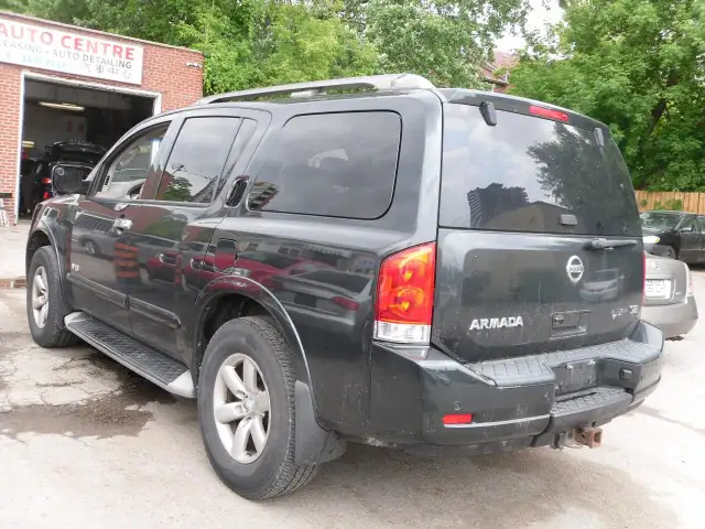 2009 Nissan Armada 4WD 4dr SE FFV in Cars & Trucks in City of Toronto - Image 5