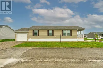 Discover worry-free life-style at Selkirks Shelter Cove Community (new ownership in 2025) bordering...