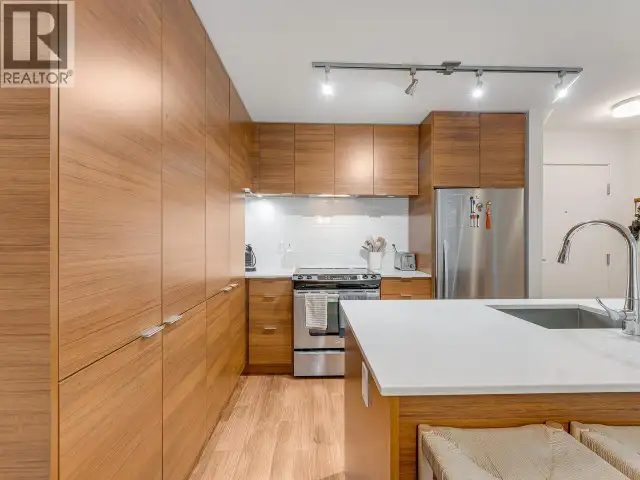 313 1677 LLOYD AVENUE North Vancouver, British Columbia in Houses for Sale in North Shore - Image 6